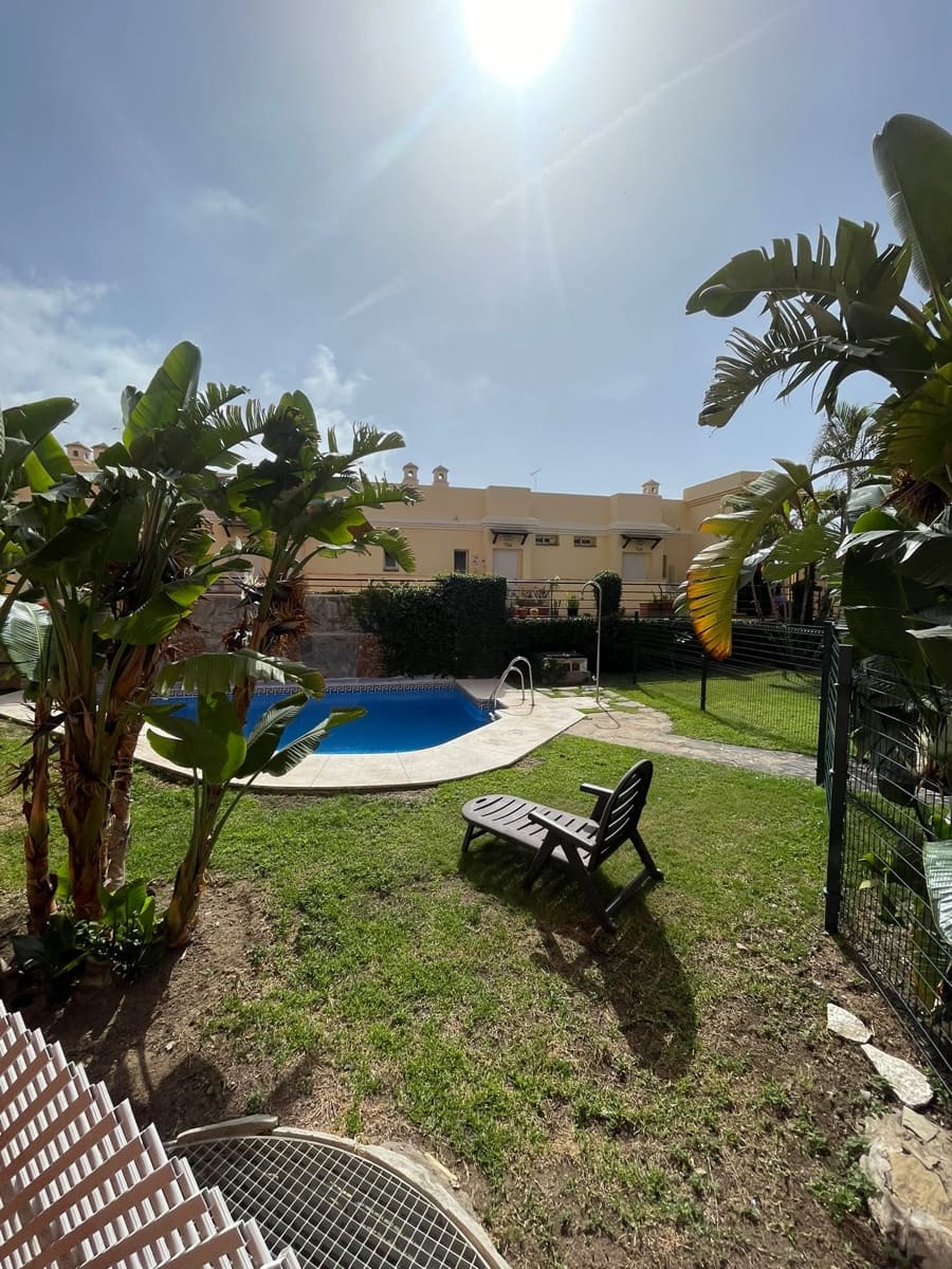 1 sovrum Lägenhet till salu i Rincon de la Victoria med pool - 255 000 € (Ref: 9997559)
