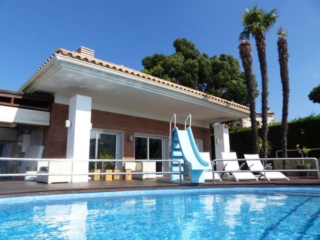 7 chambre Villa/Maison à vendre à Platja d'Aro, Castell-Platja d'Aro avec piscine garage - 1 600 000 € (Ref: 5800305)