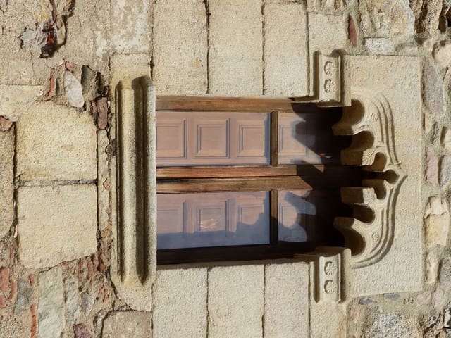 6 bedroom Finca/Country House for sale in Sant Feliu de Buixalleu with garage - € 895,000 (Ref: 5816072)