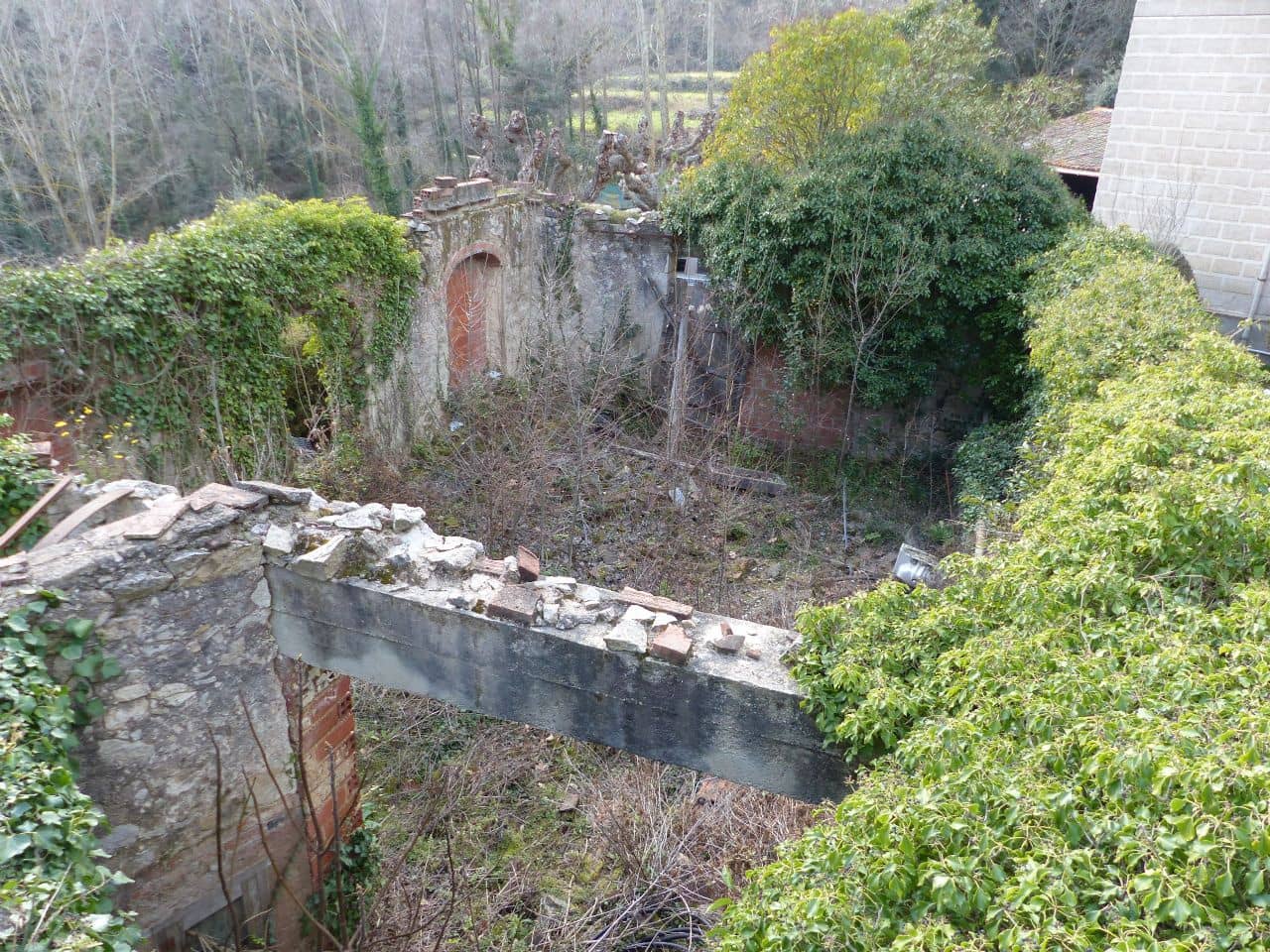 16 soveværelse Finca/Landehus til salg i Montseny med swimmingpool garage - € 950.000 (Ref: 6037751)