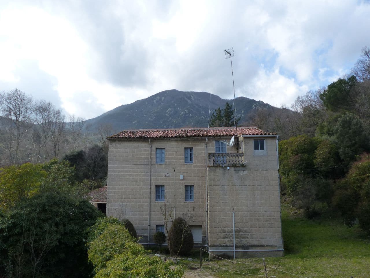 16 soveværelse Finca/Landehus til salg i Montseny med swimmingpool garage - € 950.000 (Ref: 6037751)