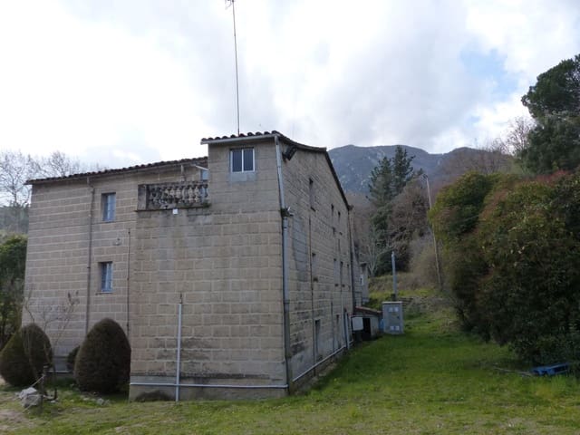 16 quarto Quinta/Casa Rural para venda em Montseny com piscina garagem - 950 000 € (Ref: 6037751)