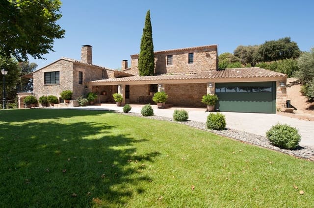 8 bedroom Villa for sale in Cistella with pool garage - € 4,500,000 (Ref: 8556173)