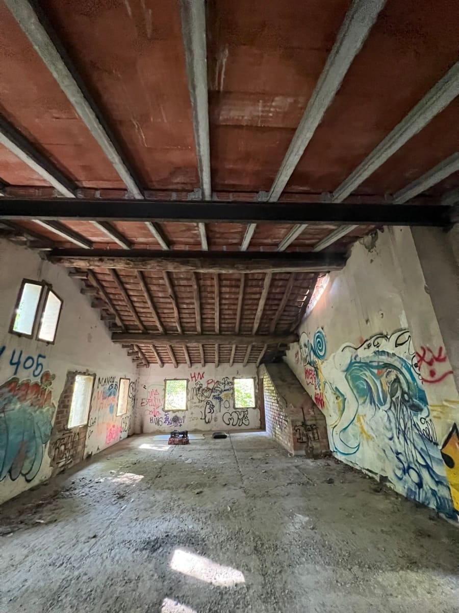 5 soveværelse Finca/Landehus til salg i Olot - € 399.000 (Ref: 8556177)