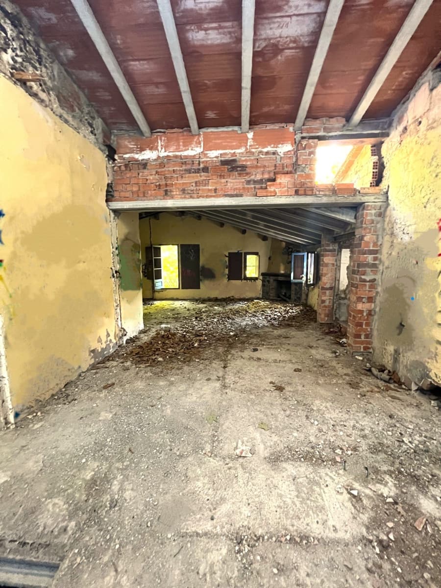 5 soveværelse Finca/Landehus til salg i Olot - € 399.000 (Ref: 8556177)