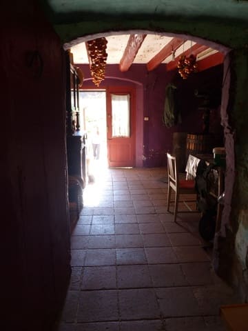 4 slaapkamer Finca/Landhuis te koop in Sant Iscle de Vallalta - € 390.000 (Ref: 8556181)