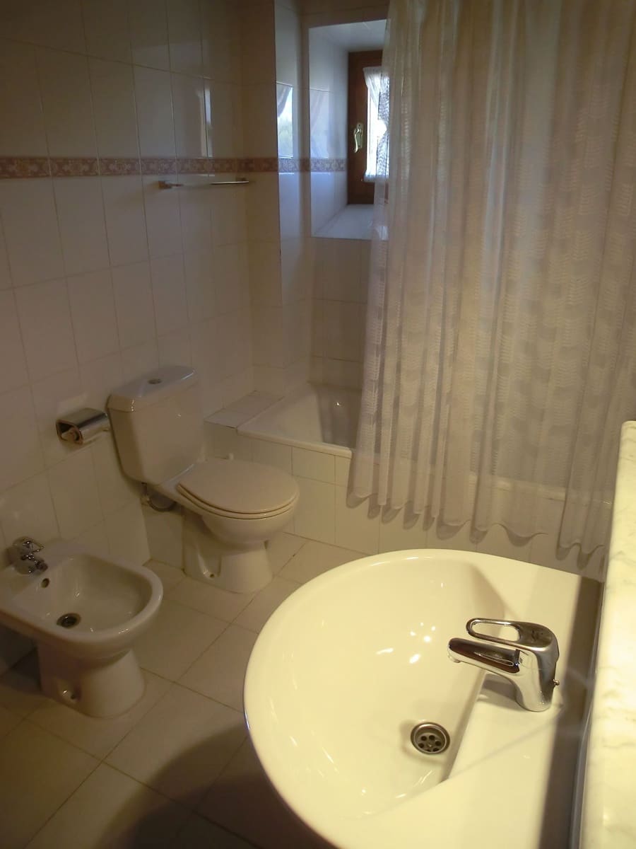 9 bedroom Finca/Country House for sale in Berga with garage - € 650,000 (Ref: 8556183)