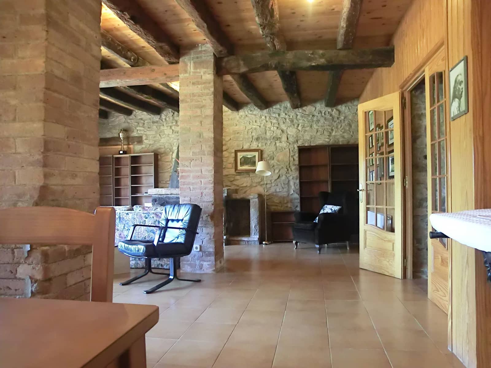 9 bedroom Finca/Country House for sale in Berga with garage - € 650,000 (Ref: 8556183)
