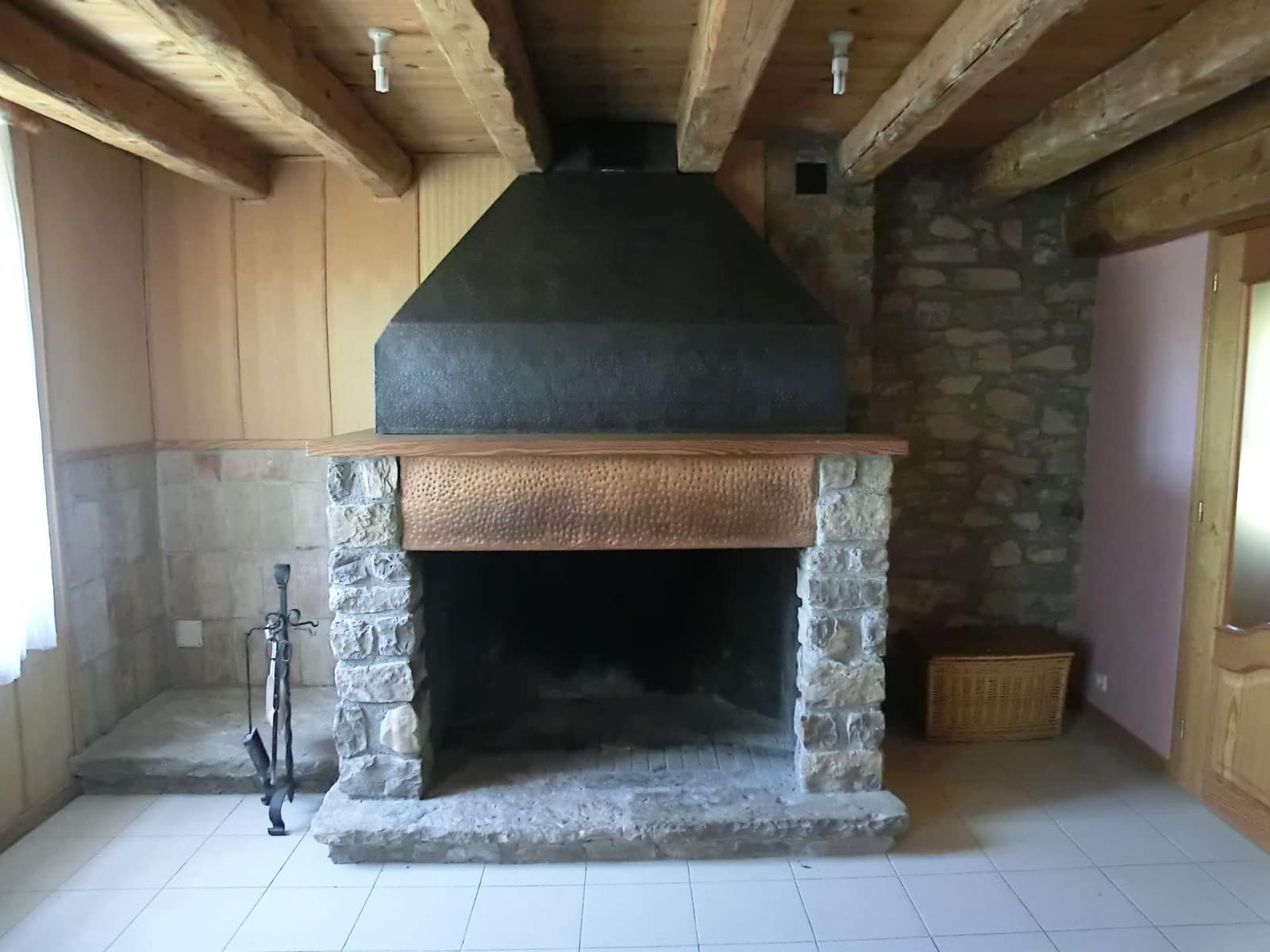 9 bedroom Finca/Country House for sale in Berga with garage - € 650,000 (Ref: 8556183)