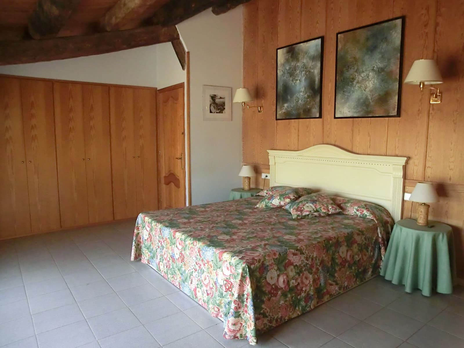 9 bedroom Finca/Country House for sale in Berga with garage - € 650,000 (Ref: 8556183)