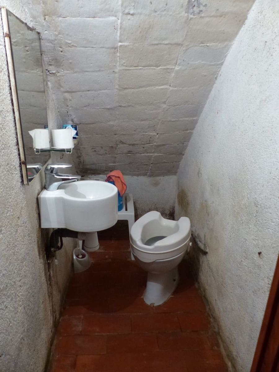 10 soveværelse Finca/Landehus til salg i Bescano med garage - € 350.000 (Ref: 8616064)