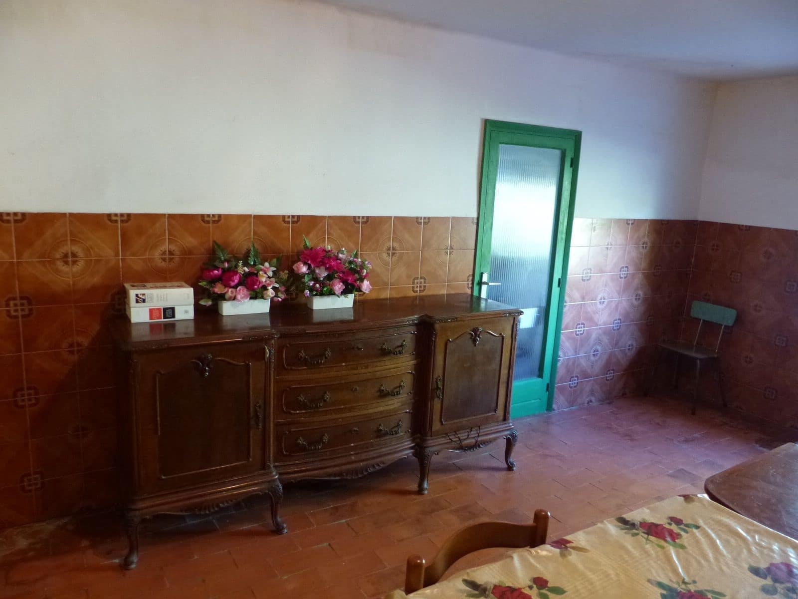 10 soveværelse Finca/Landehus til salg i Bescano med garage - € 350.000 (Ref: 8616064)