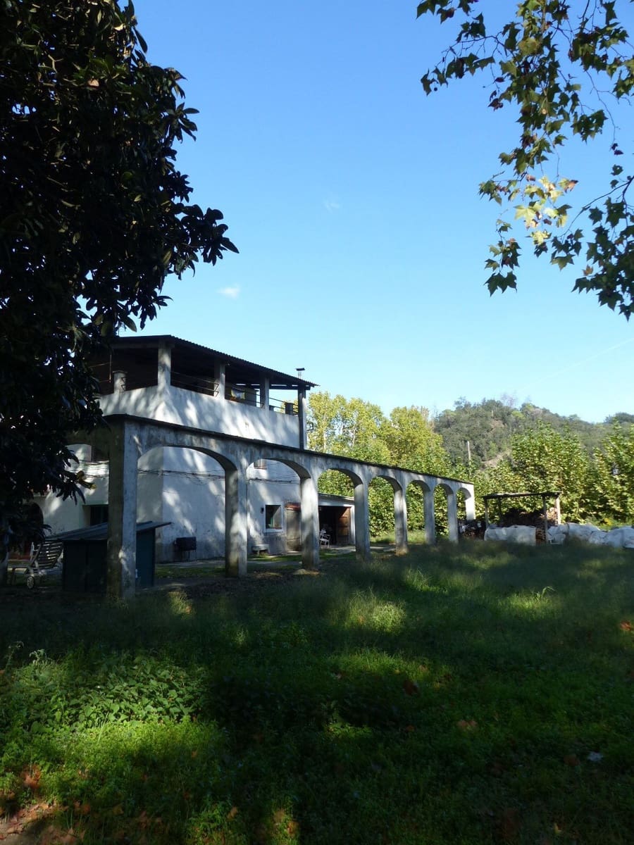 10 soveværelse Finca/Landehus til salg i Bescano med garage - € 350.000 (Ref: 8616064)