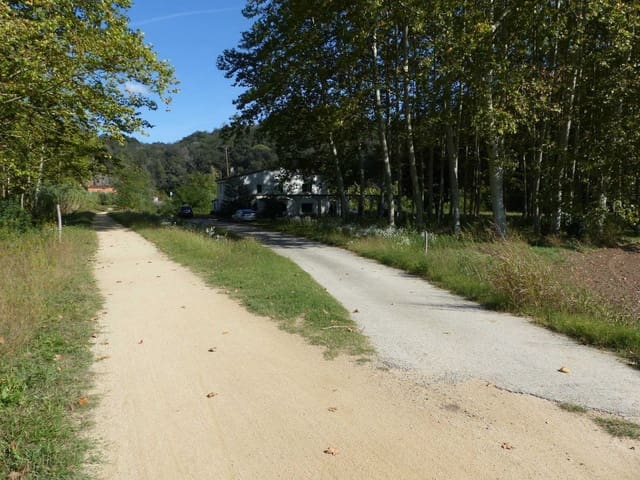 10 chambre Finca/Maison de Campagne à vendre à Bescanó avec garage - 350 000 € (Ref: 8616064)