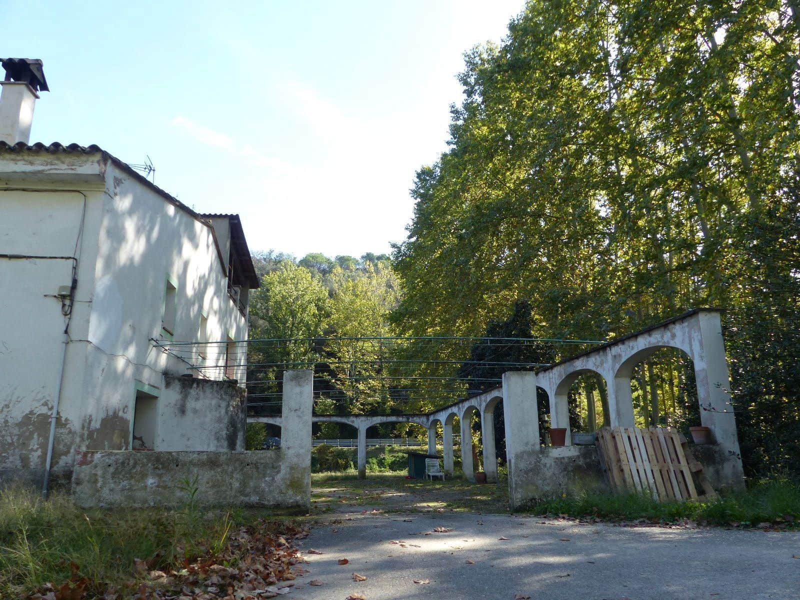 10 soveværelse Finca/Landehus til salg i Bescano med garage - € 350.000 (Ref: 8616064)