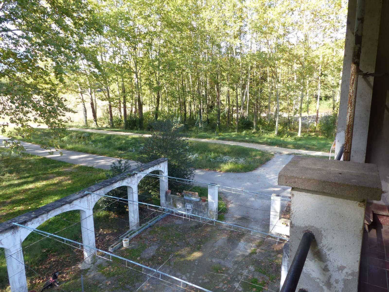 10 soveværelse Finca/Landehus til salg i Bescano med garage - € 350.000 (Ref: 8616064)