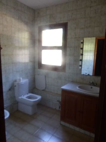 12 sypialnia Finka/Dom wiejski na sprzedaż w Besalú z basenem garażem - 11 111 111 € (Ref: 8693978)