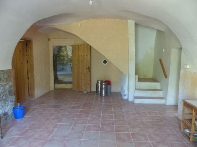 12 sypialnia Finka/Dom wiejski na sprzedaż w Besalú z basenem garażem - 11 111 111 € (Ref: 8693978)