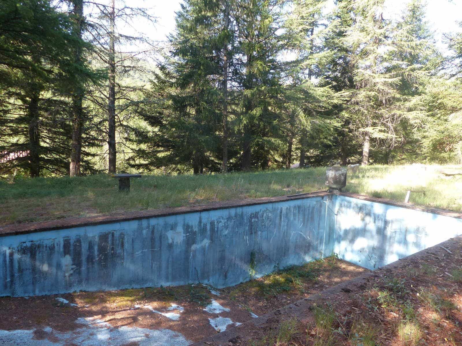 12 soveværelse Finca/Landehus til salg i Besalu med swimmingpool garage - € 11.111.111 (Ref: 8693978)