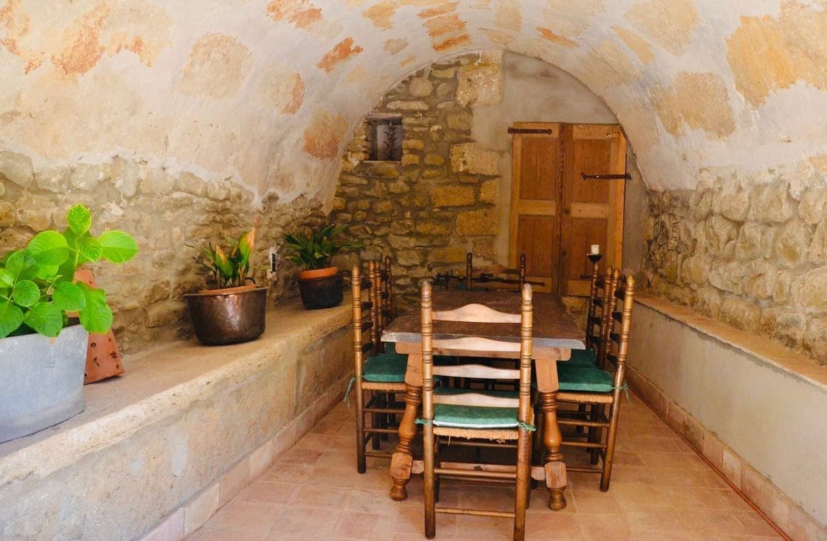 9 soveværelse Finca/Landehus til salg i Camos - € 685.000 (Ref: 8693993)