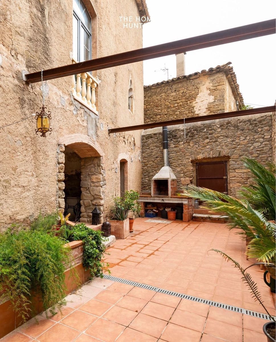 9 soveværelse Finca/Landehus til salg i Camos - € 685.000 (Ref: 8693993)