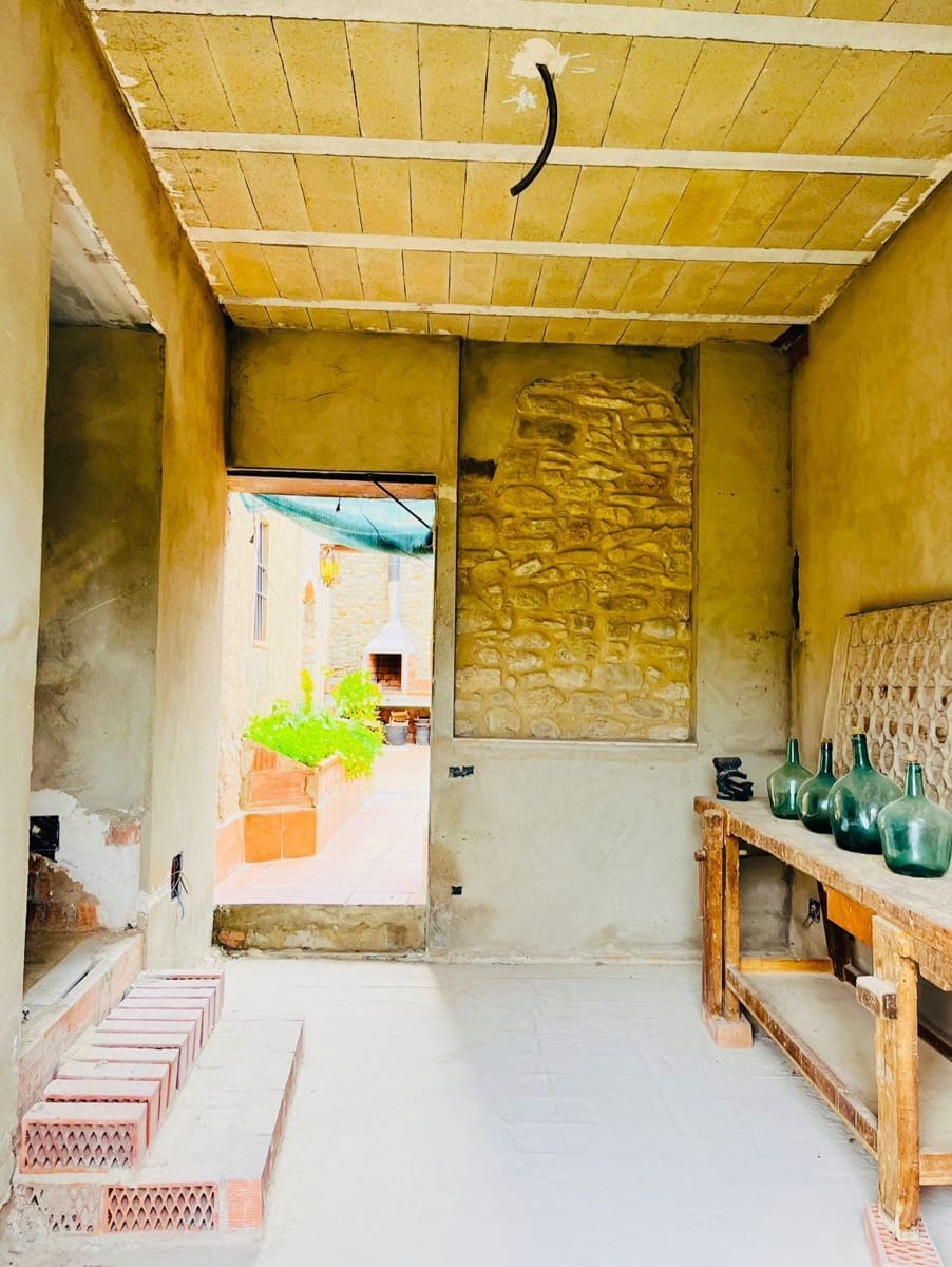 9 soveværelse Finca/Landehus til salg i Camos - € 685.000 (Ref: 8693993)