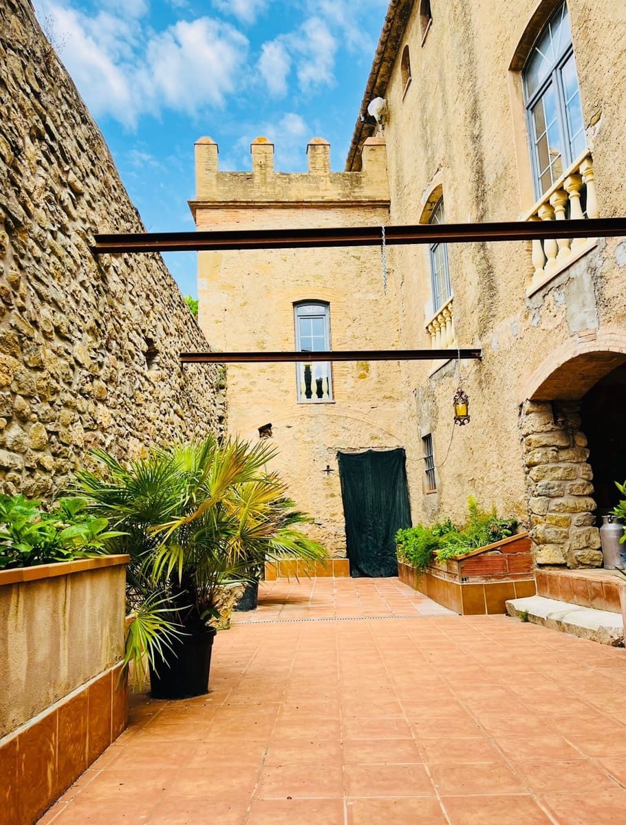 9 soveværelse Finca/Landehus til salg i Camos - € 685.000 (Ref: 8693993)