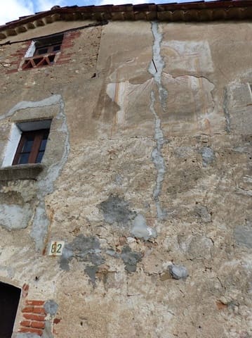 8 bedroom Finca/Country House for sale in Montseny - € 450,000 (Ref: 8694721)