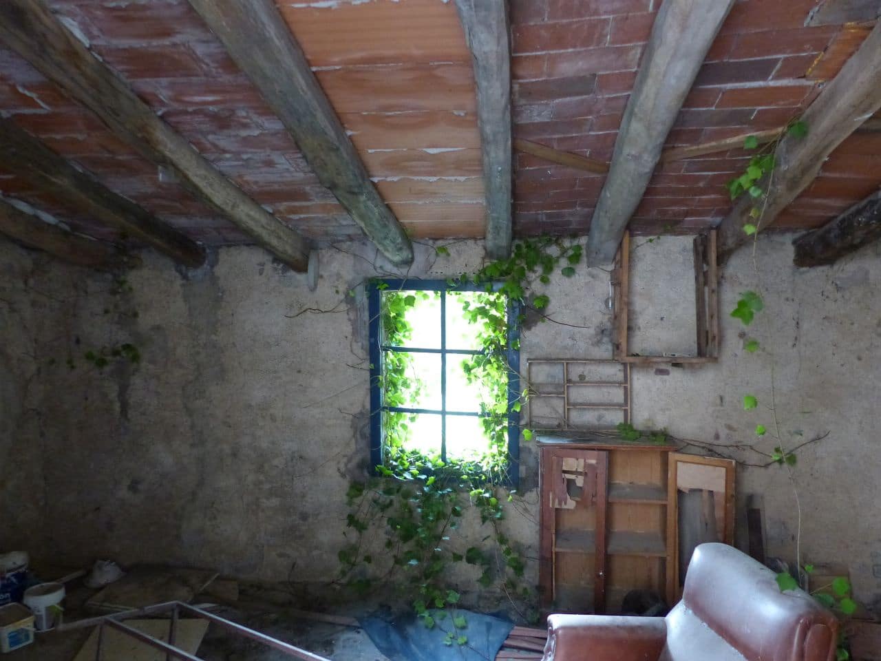 8 bedroom Finca/Country House for sale in Montseny - € 450,000 (Ref: 8694721)