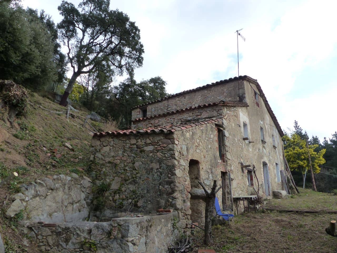 8 bedroom Finca/Country House for sale in Montseny - € 450,000 (Ref: 8694721)