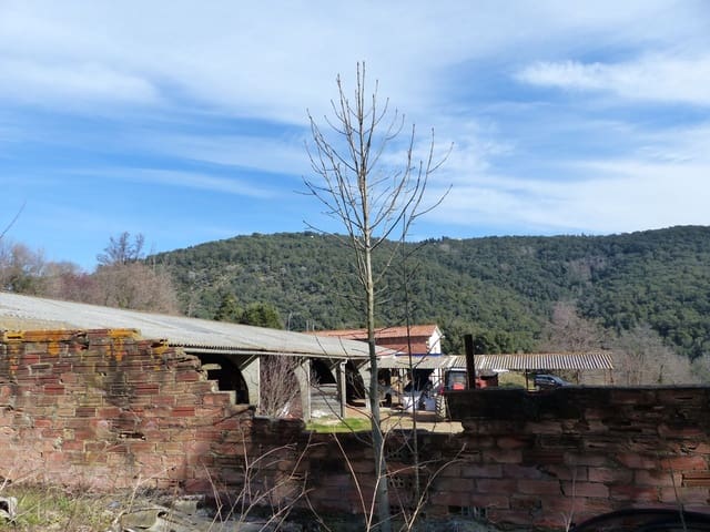 3 soveværelse Finca/Landehus til salg i Montseny med garage - € 590.000 (Ref: 8694722)