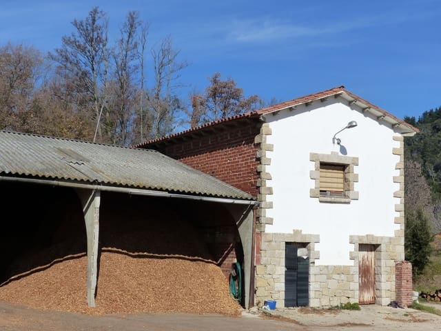3 soveværelse Finca/Landehus til salg i Montseny med garage - € 590.000 (Ref: 8694722)