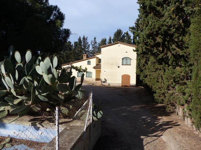 8 bedroom Finca/Country House for sale in Riudoms with pool - € 850,000 (Ref: 8694736)