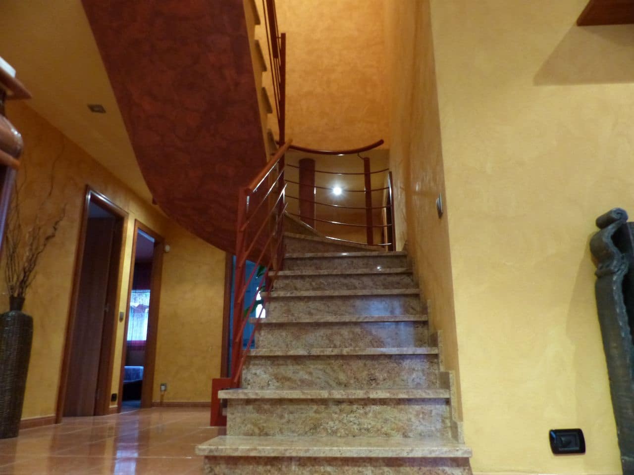 5 sovrum Villa till salu i Sils med pool garage - 479 000 € (Ref: 8747049)
