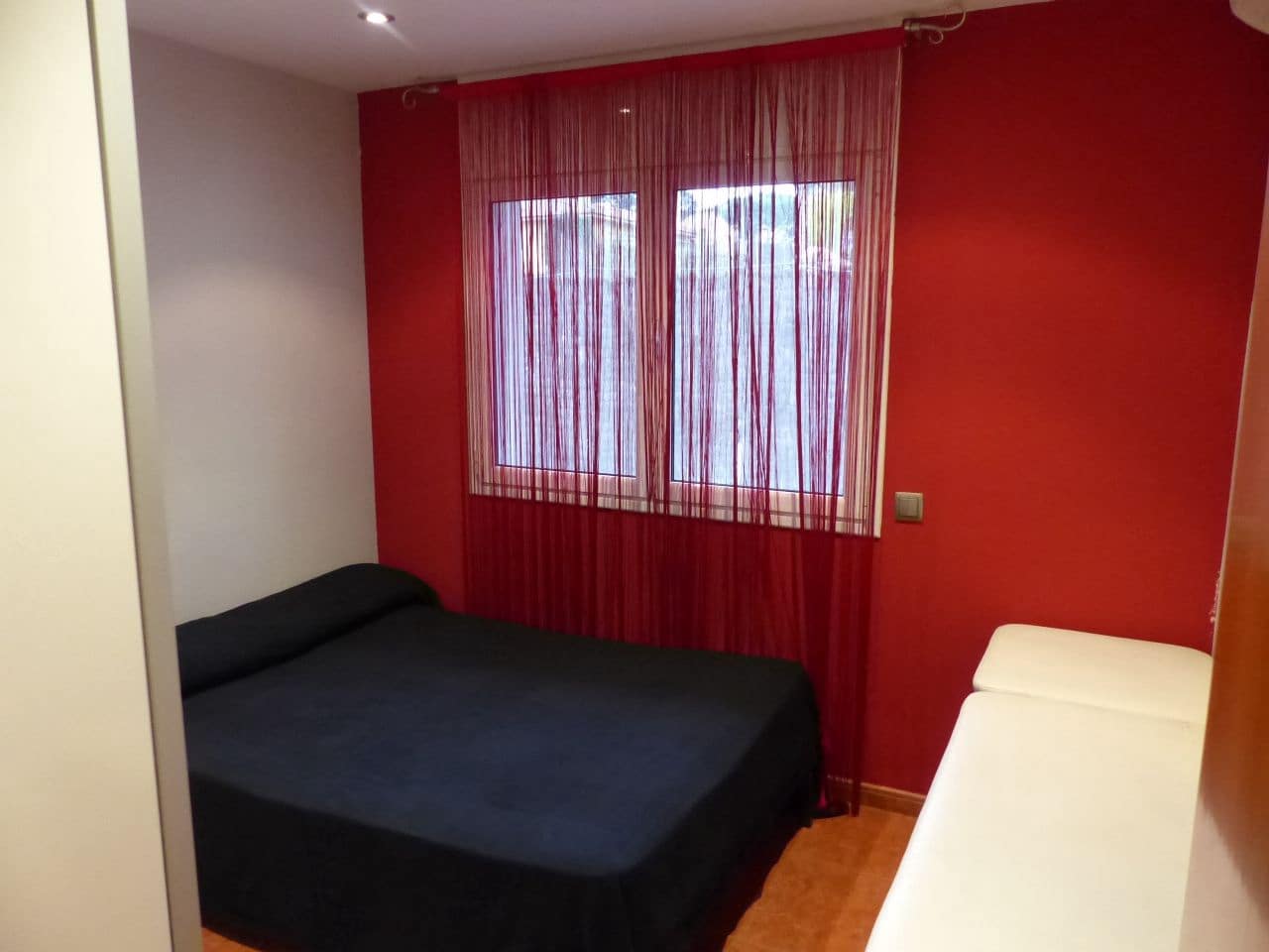 5 sovrum Villa till salu i Sils med pool garage - 479 000 € (Ref: 8747049)