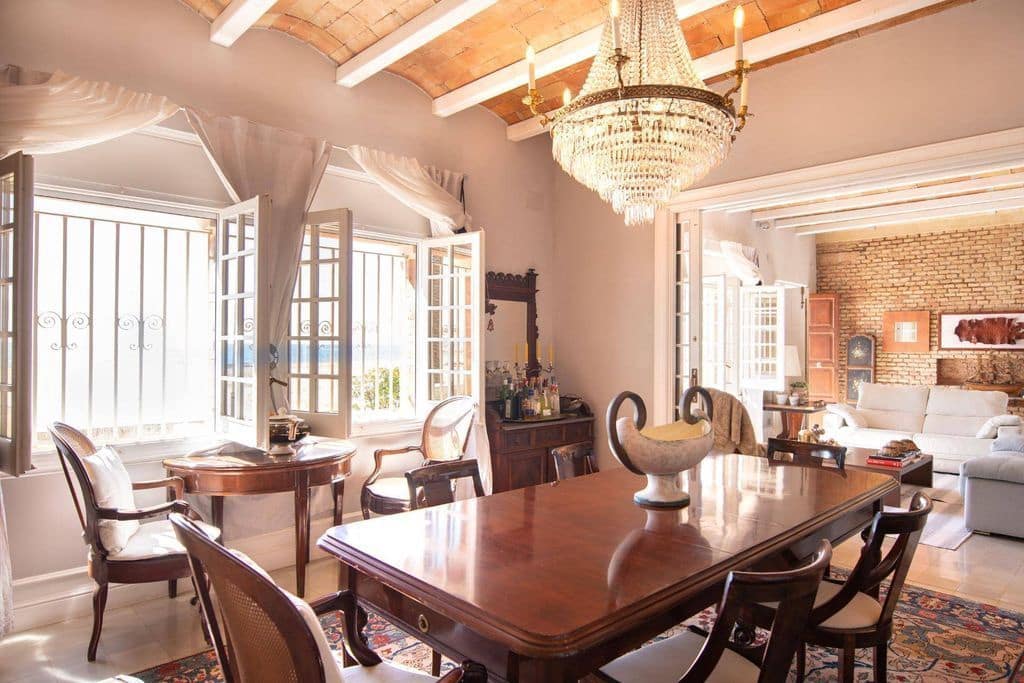 Chalet de 6 habitaciones en El Vendrell en venta con garaje - 1.850.000 € (Ref: 8903284)