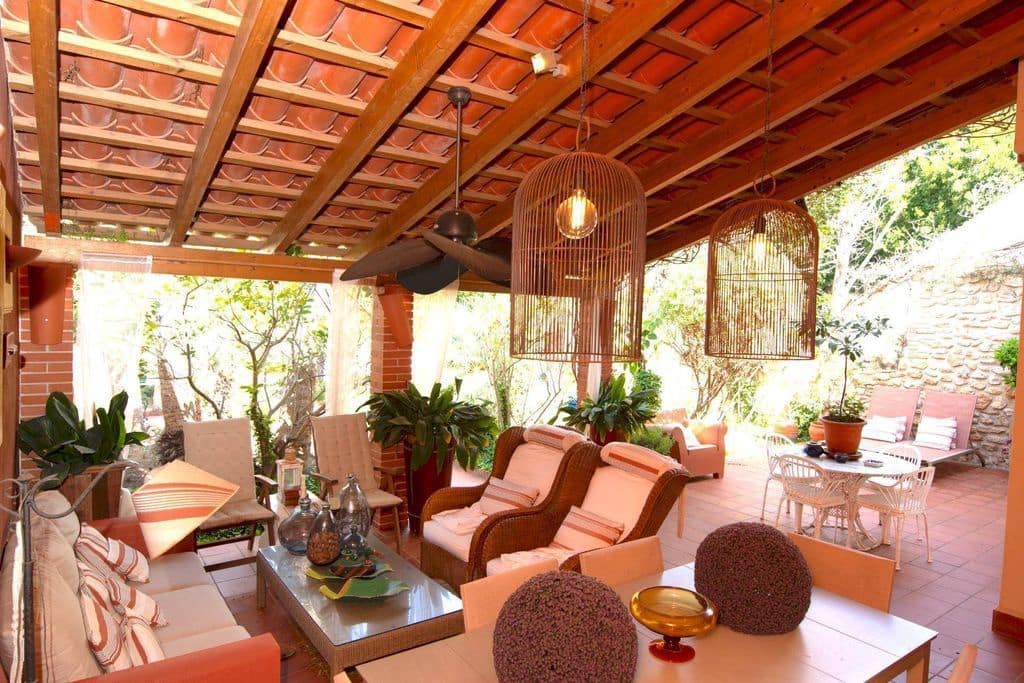 Chalet de 6 habitaciones en El Vendrell en venta con garaje - 1.850.000 € (Ref: 8903284)