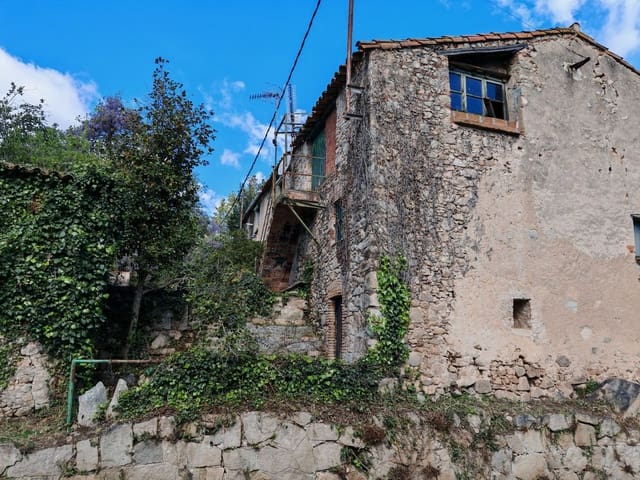 4 soveværelse Finca/Landehus til salg i Montseny med garage - € 325.000 (Ref: 8941158)