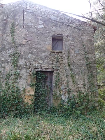 3 bedroom Finca/Country House for sale in Riells i Viabrea with garage - € 425,000 (Ref: 8952462)