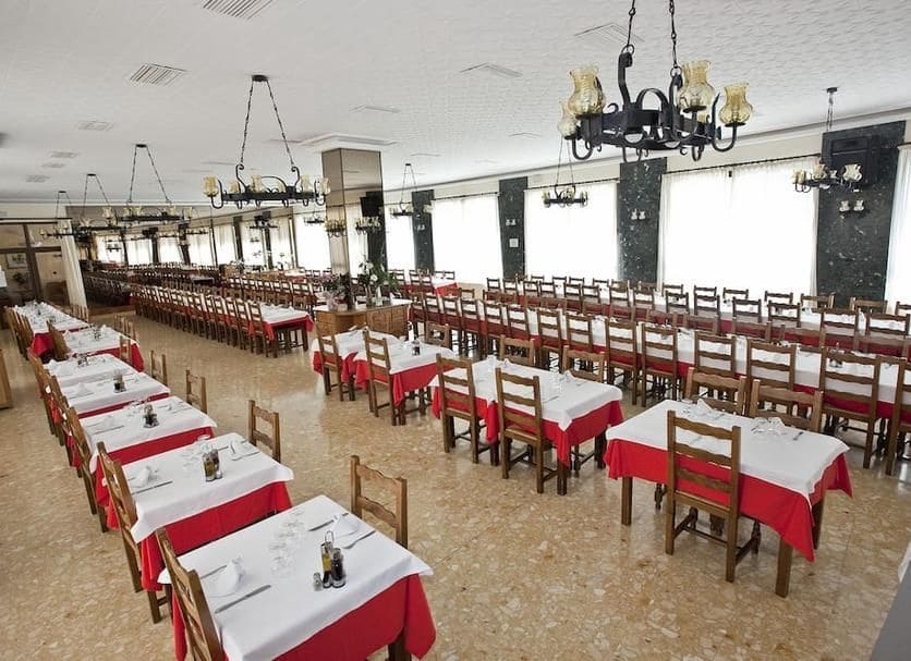 23 camera da letto Hotel in vendita in Llanca - 2.200.000 € (Rif: 9068647)