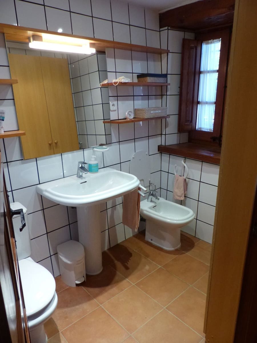 10 soveværelse Finca/Landehus til salg i Sant Iscle de Vallalta med swimmingpool garage - € 1.400.000 (Ref: 9264051)