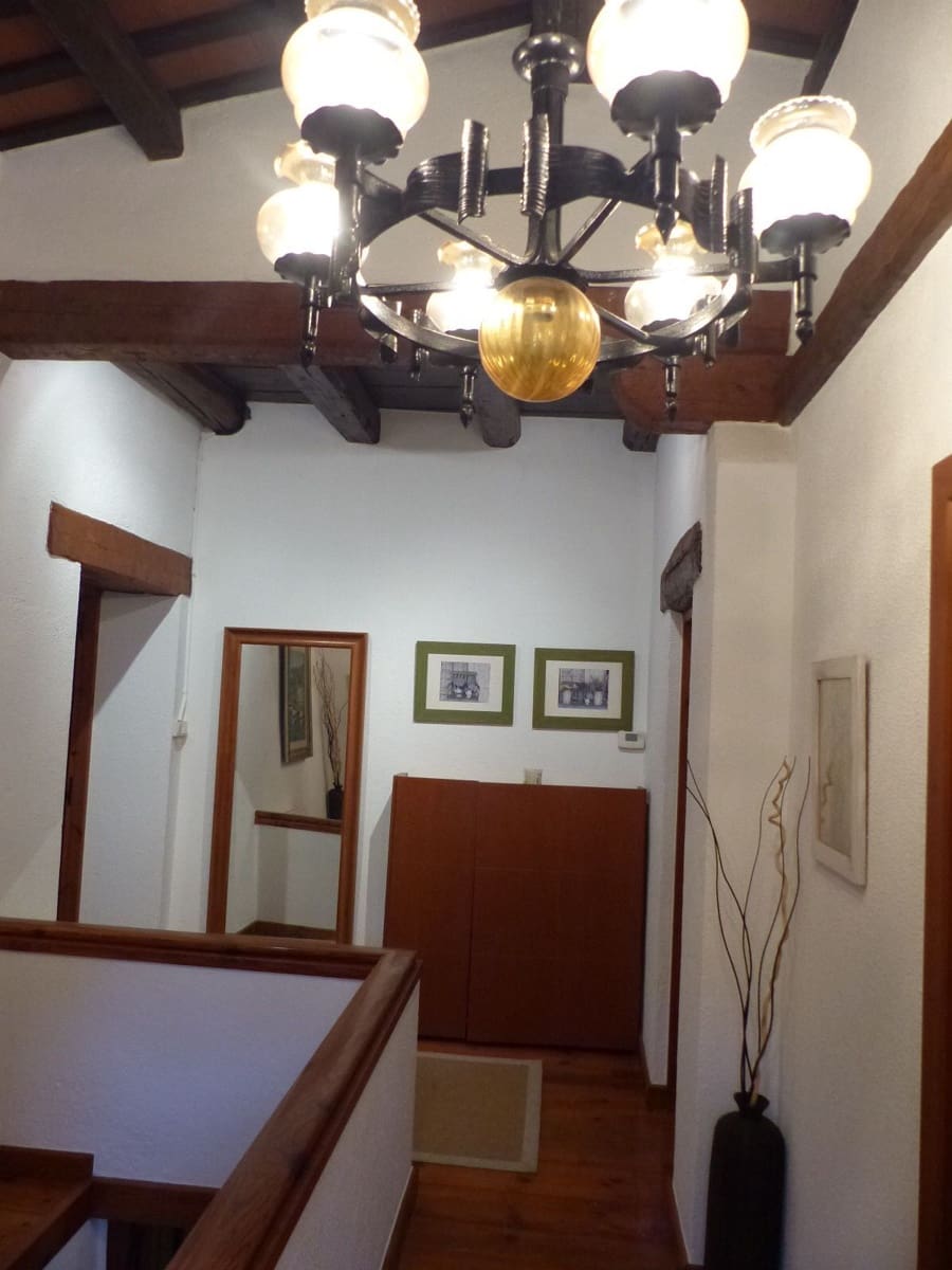 10 soveværelse Finca/Landehus til salg i Sant Iscle de Vallalta med swimmingpool garage - € 1.400.000 (Ref: 9264051)