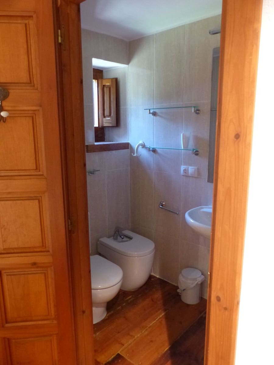 10 soveværelse Finca/Landehus til salg i Sant Iscle de Vallalta med swimmingpool garage - € 1.400.000 (Ref: 9264051)