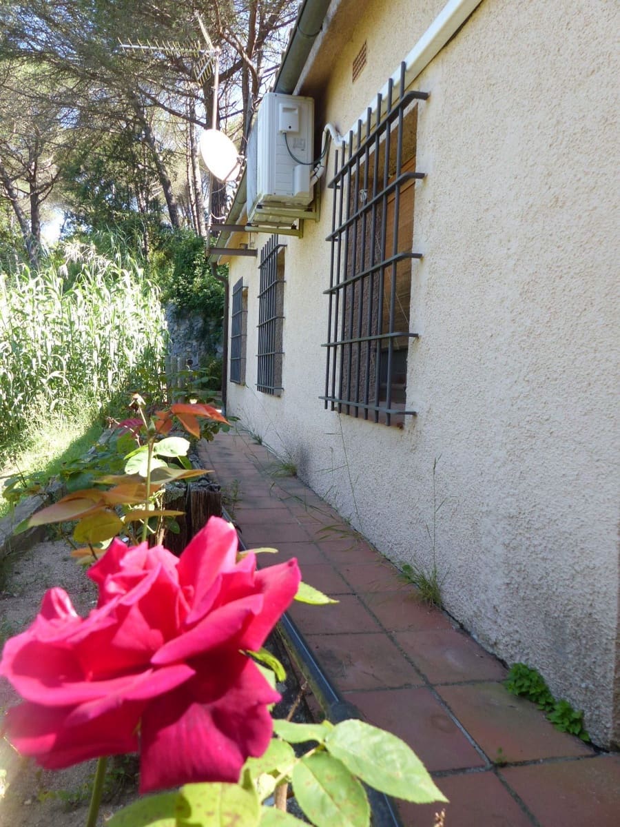 10 soveværelse Finca/Landehus til salg i Sant Iscle de Vallalta med swimmingpool garage - € 1.400.000 (Ref: 9264051)