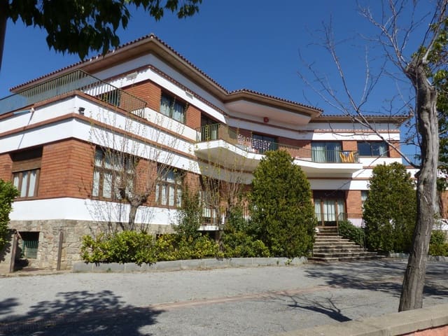 10 bedroom Commercial for sale in Sant Pere de Vilamajor - € 600,000 (Ref: 9479092)