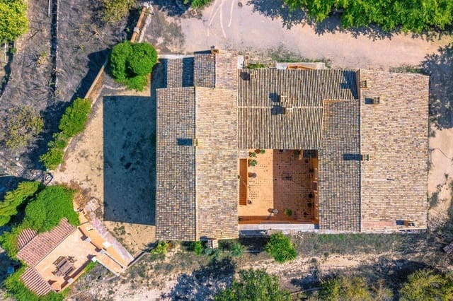 7 soveværelse Finca/Landehus til salg i Alicante by med swimmingpool garage - € 11.000.000 (Ref: 9819960)
