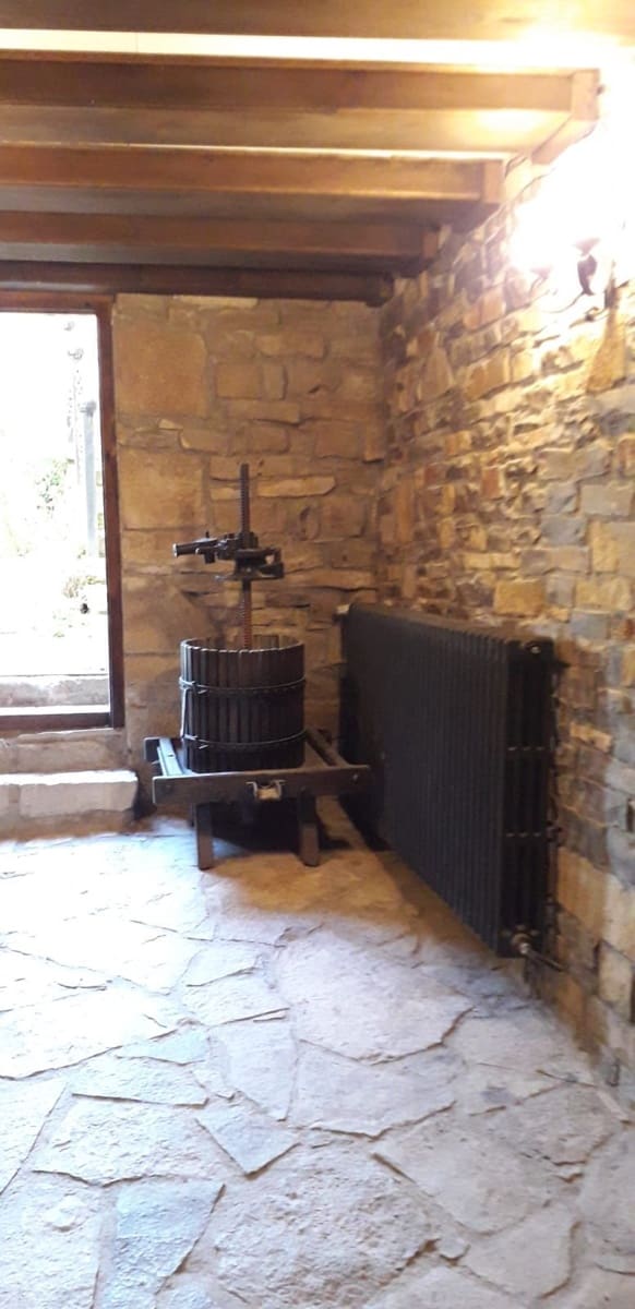 6 bedroom Finca/Country House for sale in Vallfogona de Riucorb - € 700,000 (Ref: 9888688)