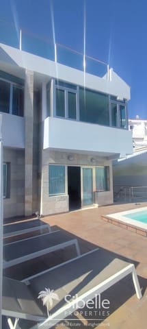3 bedroom Villa for rent in Arguineguín, Mogán with pool garage - € 4,500 (Ref: 10011846)