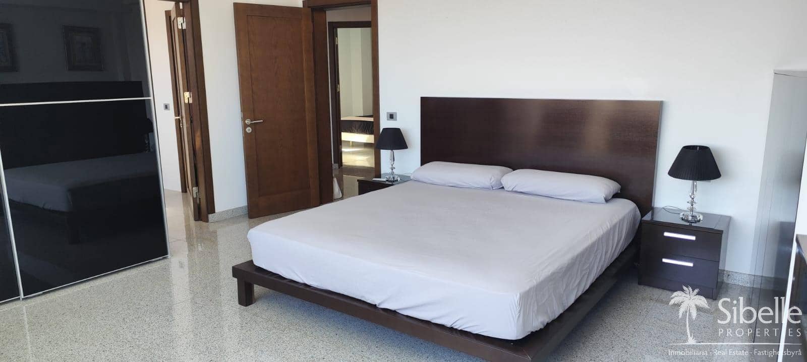 3 bedroom Villa for rent in Arguineguin with pool garage - € 4,500 (Ref: 10011846)