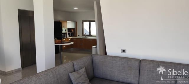3 bedroom Villa for rent in Arguineguín, Mogán with pool garage - € 4,500 (Ref: 10011846)
